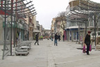 Чадърите в центъра на Бургас - бели и без рекламни надписи